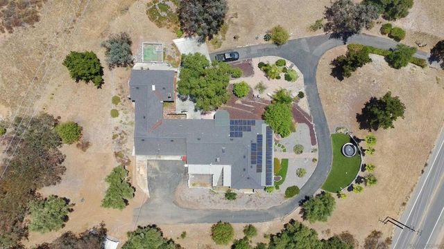 3562 S Mission Road, Fallbrook, CA 92028