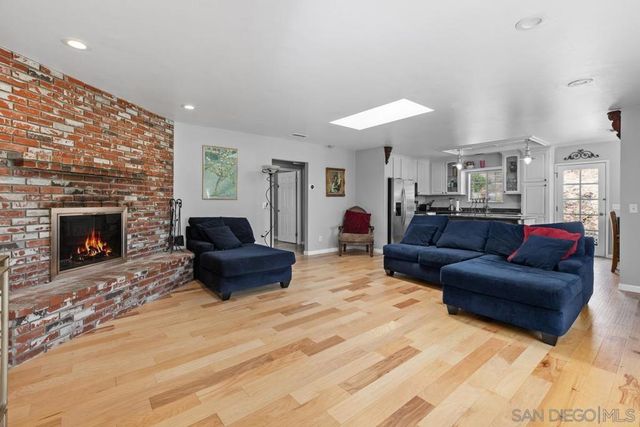 3562 S Mission Road, Fallbrook, CA 92028