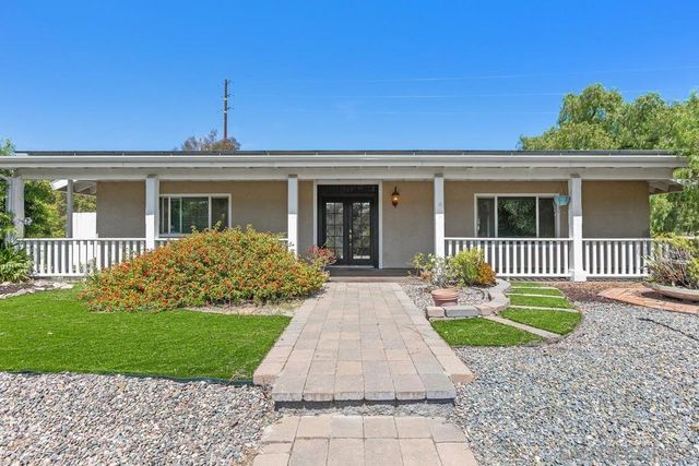 3562 S Mission Road, Fallbrook, CA 92028