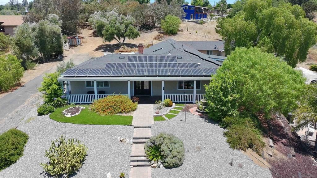 3562 S Mission Road, Fallbrook, CA 92028