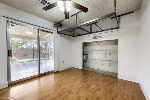 6712 Oak Valley Drive, Las Vegas, NV 89103