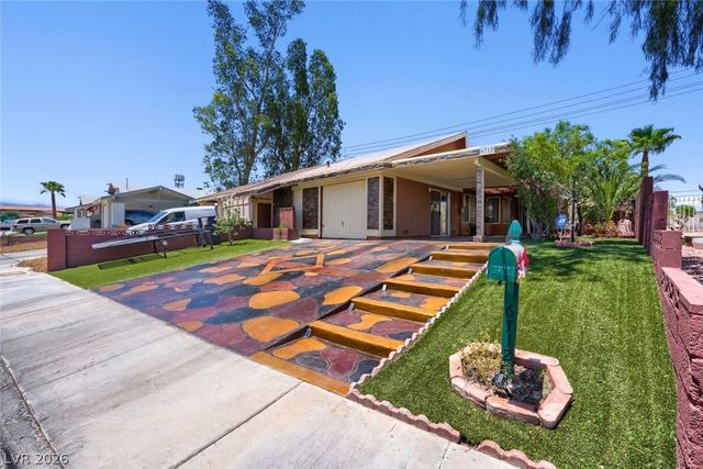 6712 Oak Valley Drive, Las Vegas, NV 89103