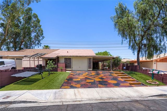 6712 Oak Valley Drive, Las Vegas, NV 89103