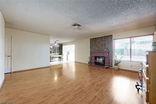 6712 Oak Valley Drive, Las Vegas, NV 89103