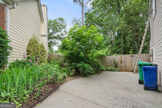 2652 Willow Cove, Decatur, GA 30033