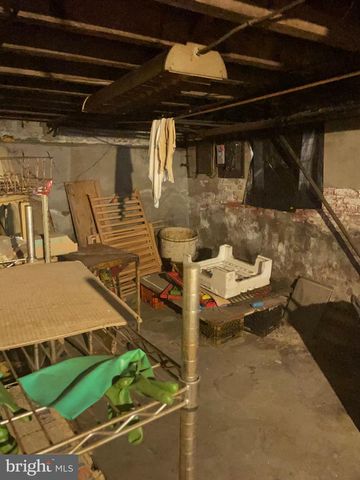 6738 WOODLAND AVE, Philadelphia, PA 19142
