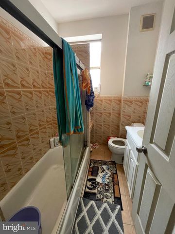 6738 WOODLAND AVE, Philadelphia, PA 19142