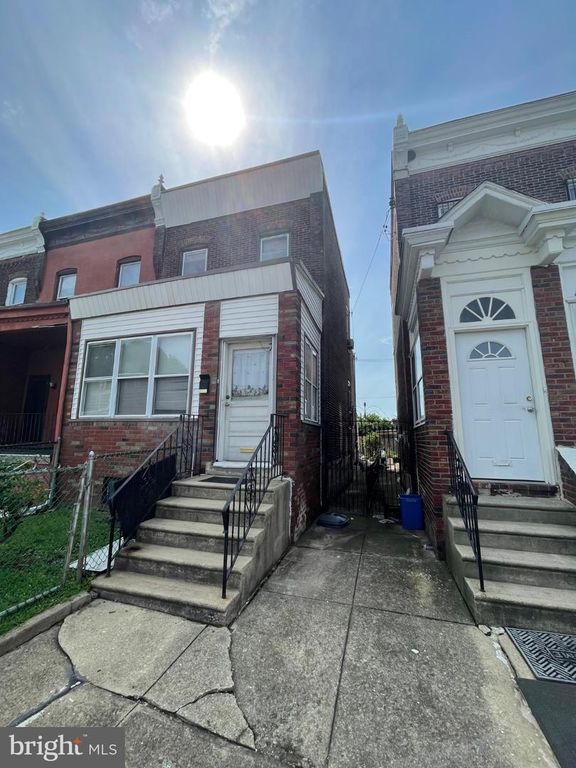 6738 WOODLAND AVE, Philadelphia, PA 19142