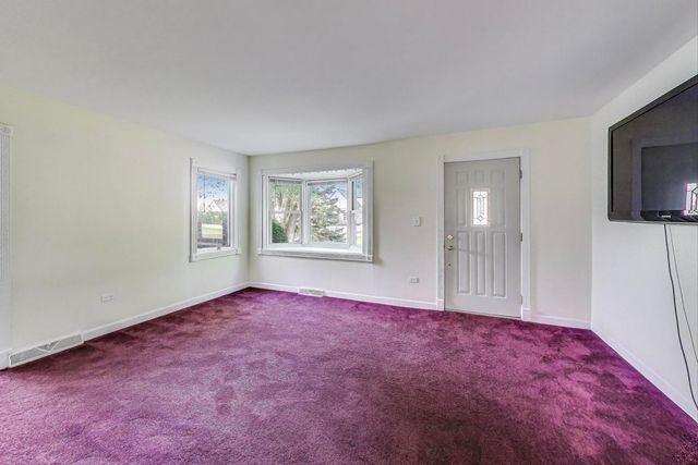 7339 S Park Avenue, Burr Ridge, IL 60527