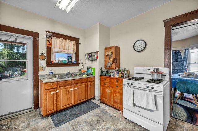 1774 E 31st Street, Lorain, OH 44055