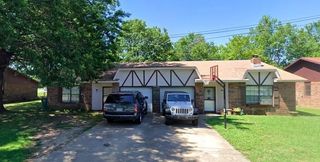 2309 & 2311 W Pecan Street, Rogers, AR 72758