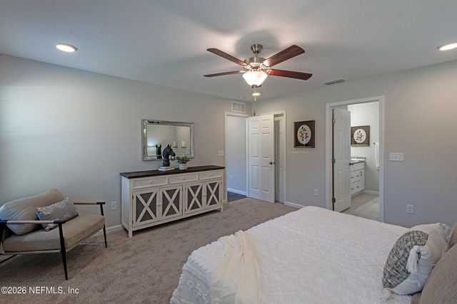 8239 BERRY Avenue, Jacksonville, FL 32211