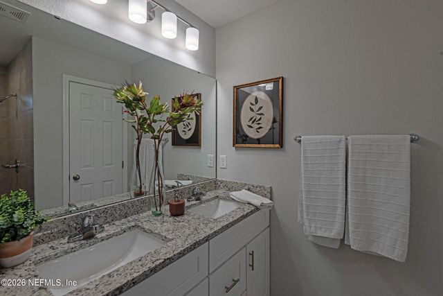 8239 BERRY Avenue, Jacksonville, FL 32211