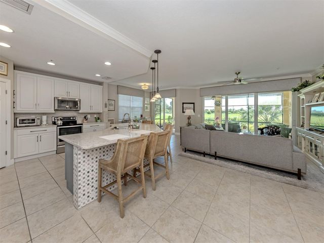 194 BELLA VISTA TERRACE 26A, Nokomis, FL 34275