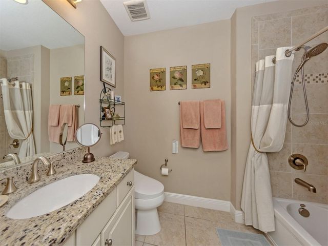 194 BELLA VISTA TERRACE 26A, Nokomis, FL 34275