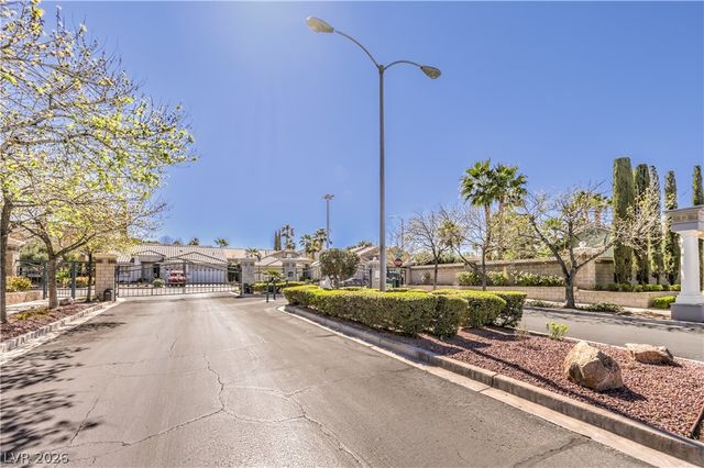 1299 Echo Creek Street, Henderson, NV 89052