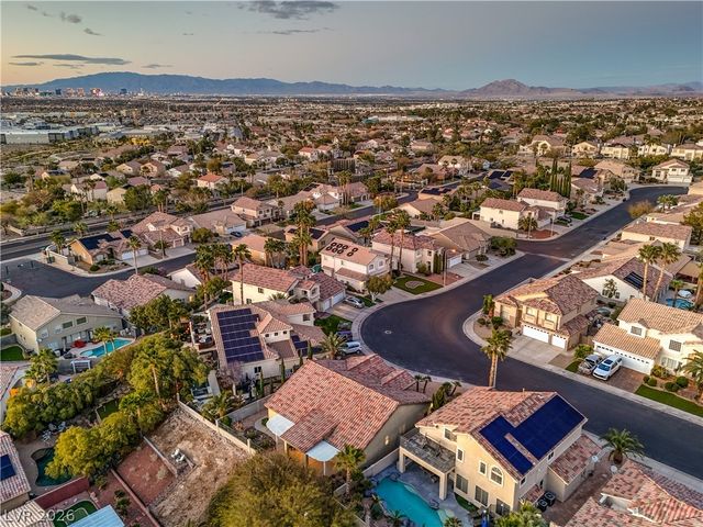 1299 Echo Creek Street, Henderson, NV 89052