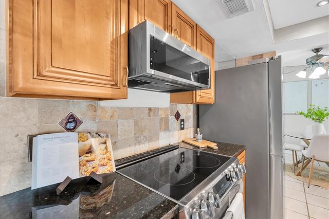 12101 74TH STREET, Largo, FL 33773