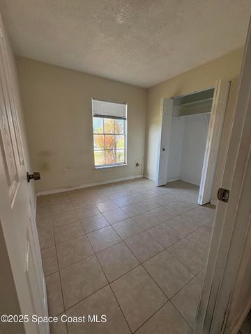 491 Alameda Avenue SE, Palm Bay, FL 32909