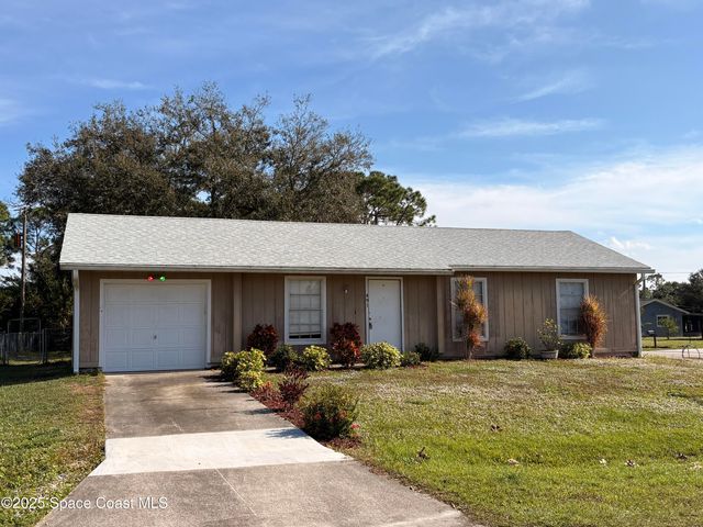 491 Alameda Avenue SE, Palm Bay, FL 32909