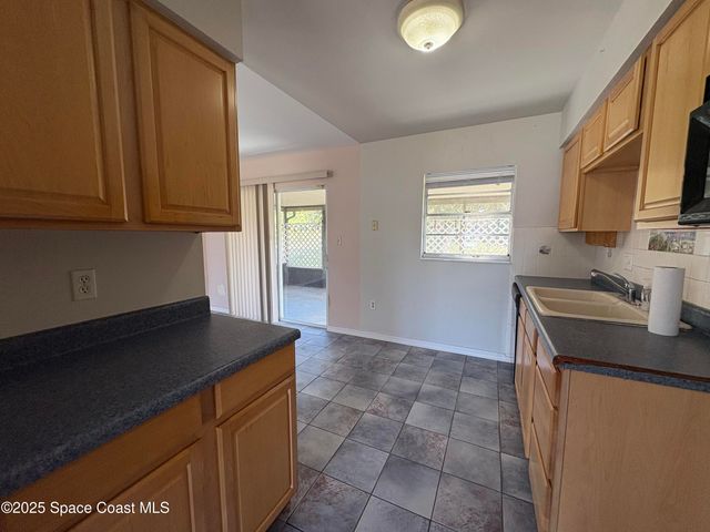 491 Alameda Avenue SE, Palm Bay, FL 32909