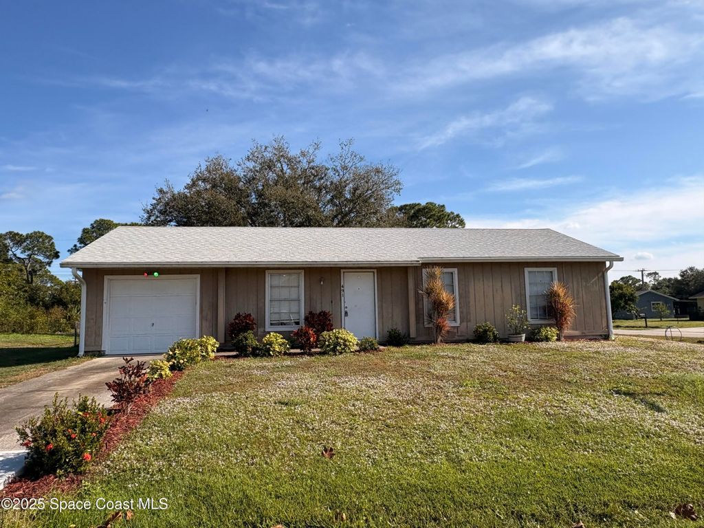 491 Alameda Avenue SE, Palm Bay, FL 32909