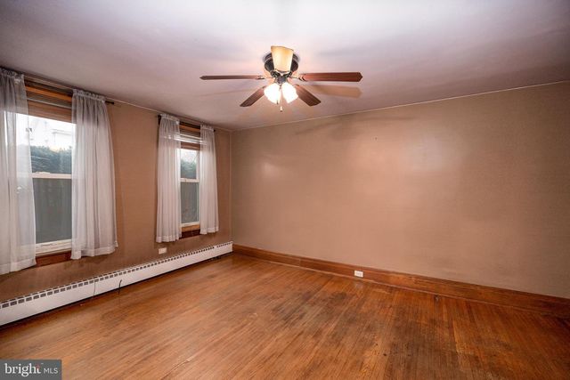 100 S CHESTNUT STREET, Mechanicsburg, PA 17055