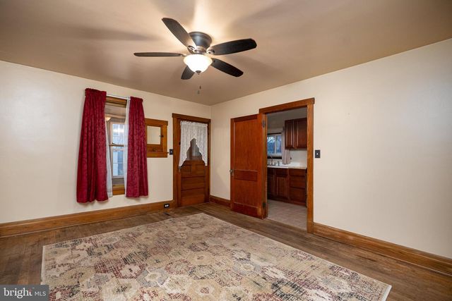 100 S CHESTNUT STREET, Mechanicsburg, PA 17055