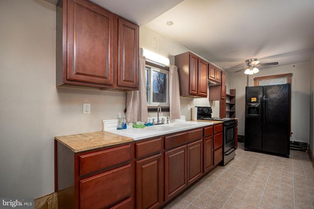 100 S CHESTNUT STREET, Mechanicsburg, PA 17055