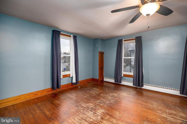 100 S CHESTNUT STREET, Mechanicsburg, PA 17055