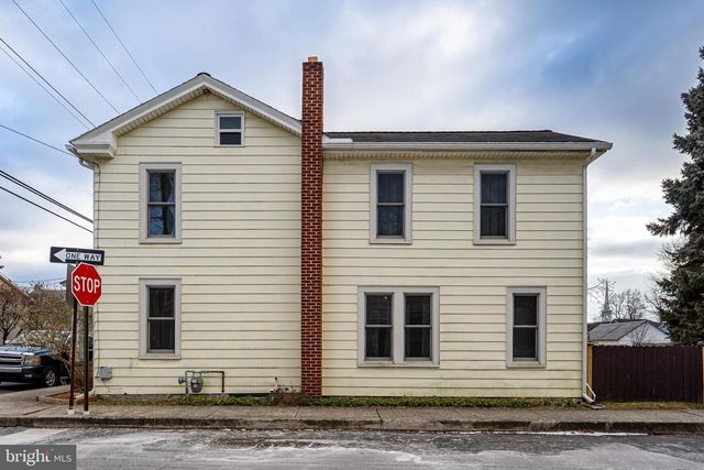 100 S CHESTNUT STREET, Mechanicsburg, PA 17055