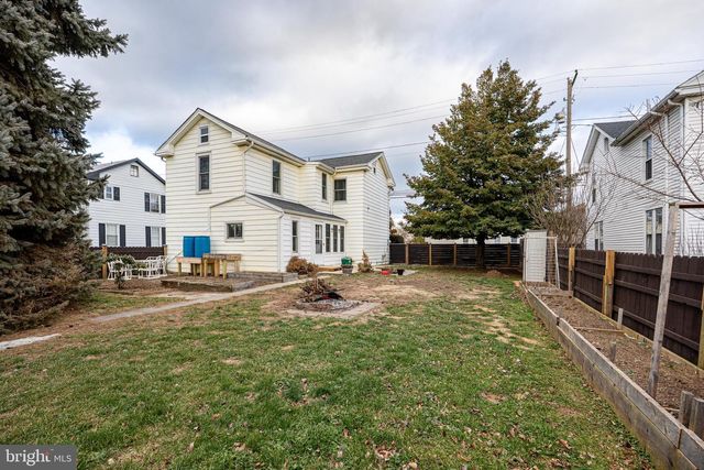 100 S CHESTNUT STREET, Mechanicsburg, PA 17055