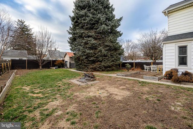 100 S CHESTNUT STREET, Mechanicsburg, PA 17055