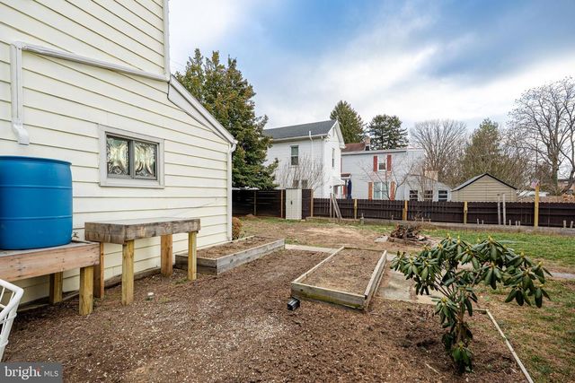 100 S CHESTNUT STREET, Mechanicsburg, PA 17055