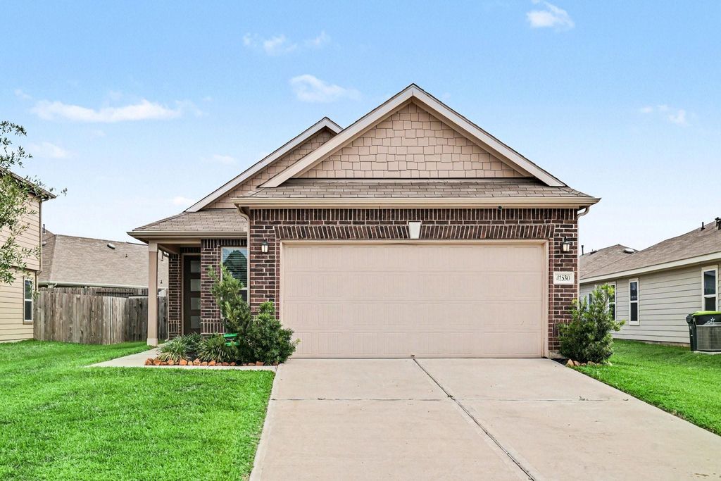 41530 Stampede Stream Drive, Magnolia, TX 77354