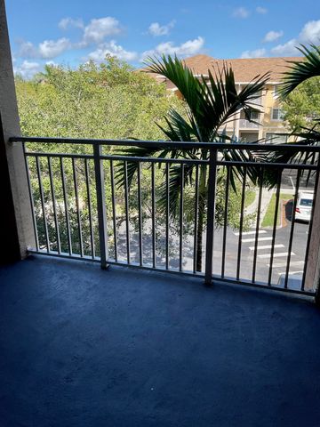 6530 Emerald Dunes Drive 304, West Palm Beach, FL 33411