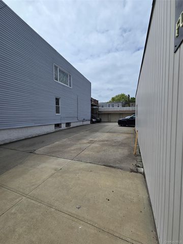 7212 66th Place, Glendale, NY 11385
