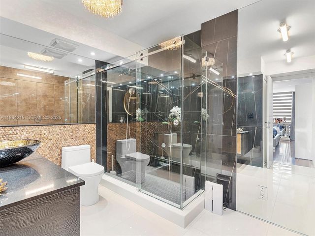 251 174th St 511, Sunny Isles Beach, FL 33160