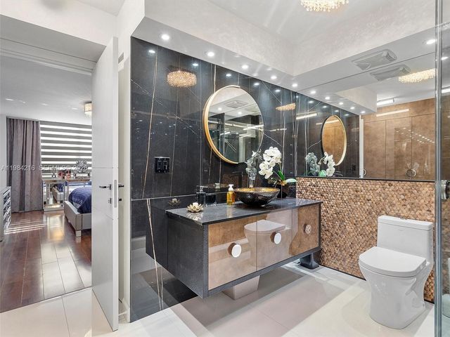 251 174th St 511, Sunny Isles Beach, FL 33160