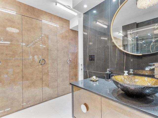 251 174th St 511, Sunny Isles Beach, FL 33160