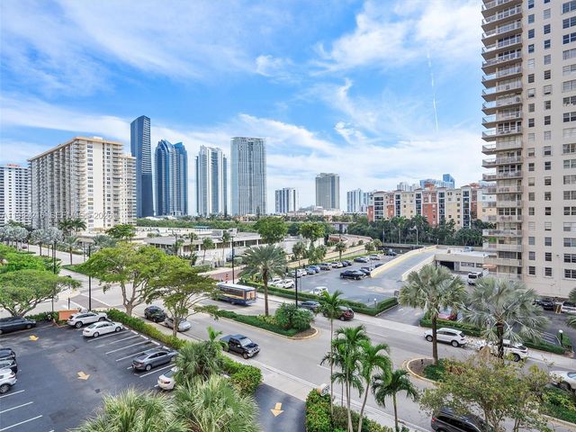 251 174th St 511, Sunny Isles Beach, FL 33160