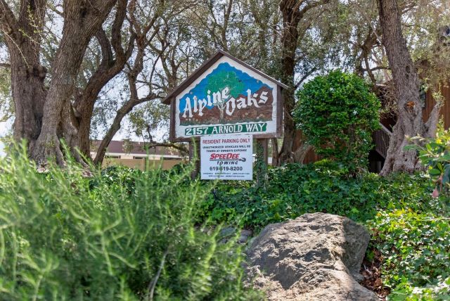 2157 Arnold 201, Alpine, CA 91901