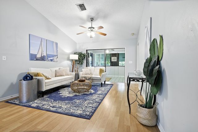 601 41st Avenue, Vero Beach, FL 32968