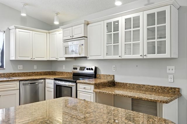 601 41st Avenue, Vero Beach, FL 32968