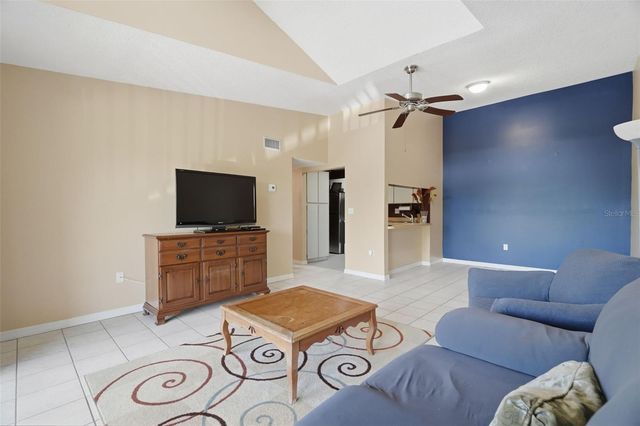 1182 PINE RIDGE CIRCLE W A3, Tarpon Springs, FL 34688