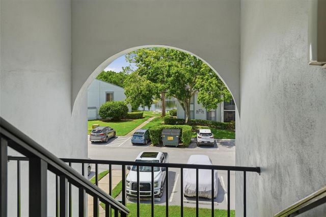 1182 PINE RIDGE CIRCLE W A3, Tarpon Springs, FL 34688