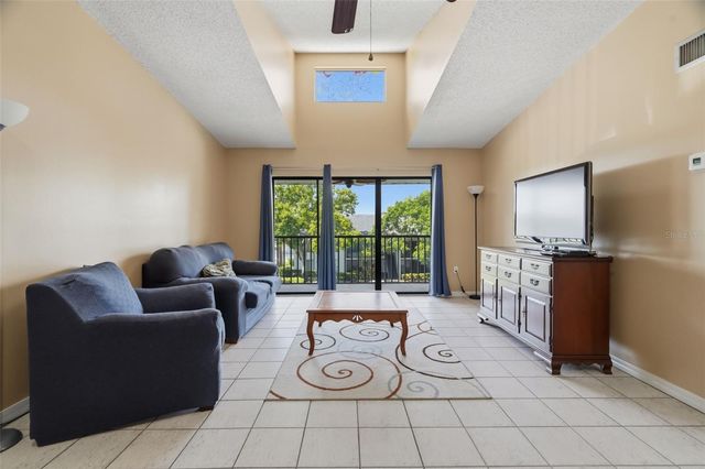 1182 PINE RIDGE CIRCLE W A3, Tarpon Springs, FL 34688