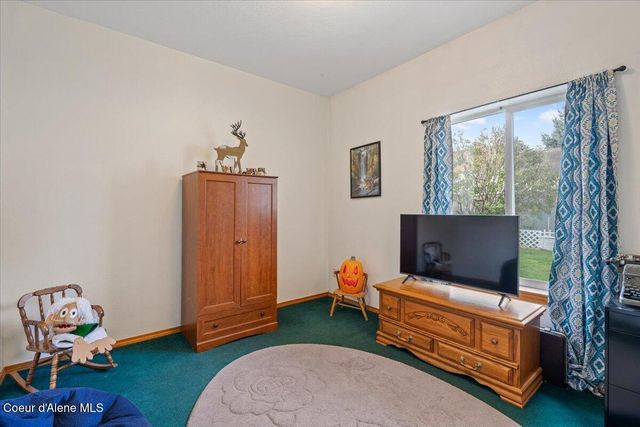 1255 E STOCKMAN AVE, Post Falls, ID 83854