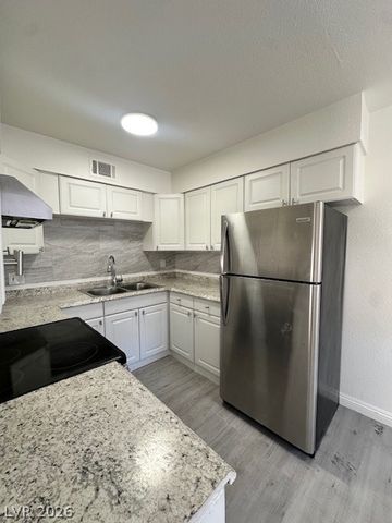 2121 Oceanus Lane 1, Las Vegas, NV 89115