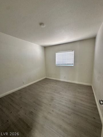 2121 Oceanus Lane 1, Las Vegas, NV 89115